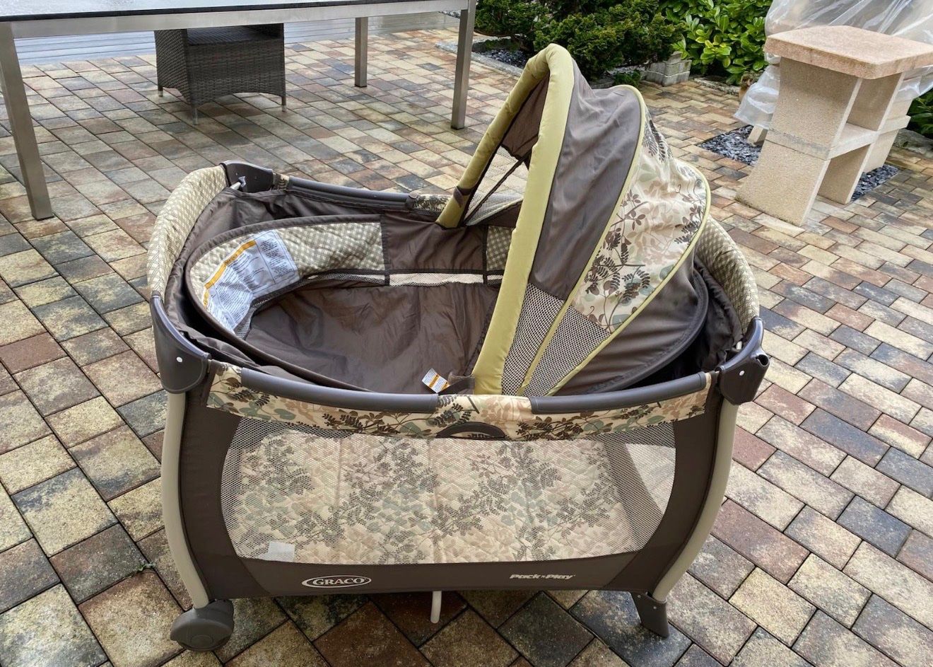 Letti: Graco Reisebett mit Wickelaufsatz – Usato da Oeschgen venduto da Mich_elle