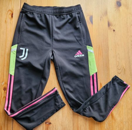 Juventus Turin Trainerhosen adidas Gr. S Italien Fussball