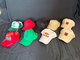 Sammlung mit 9 Caps