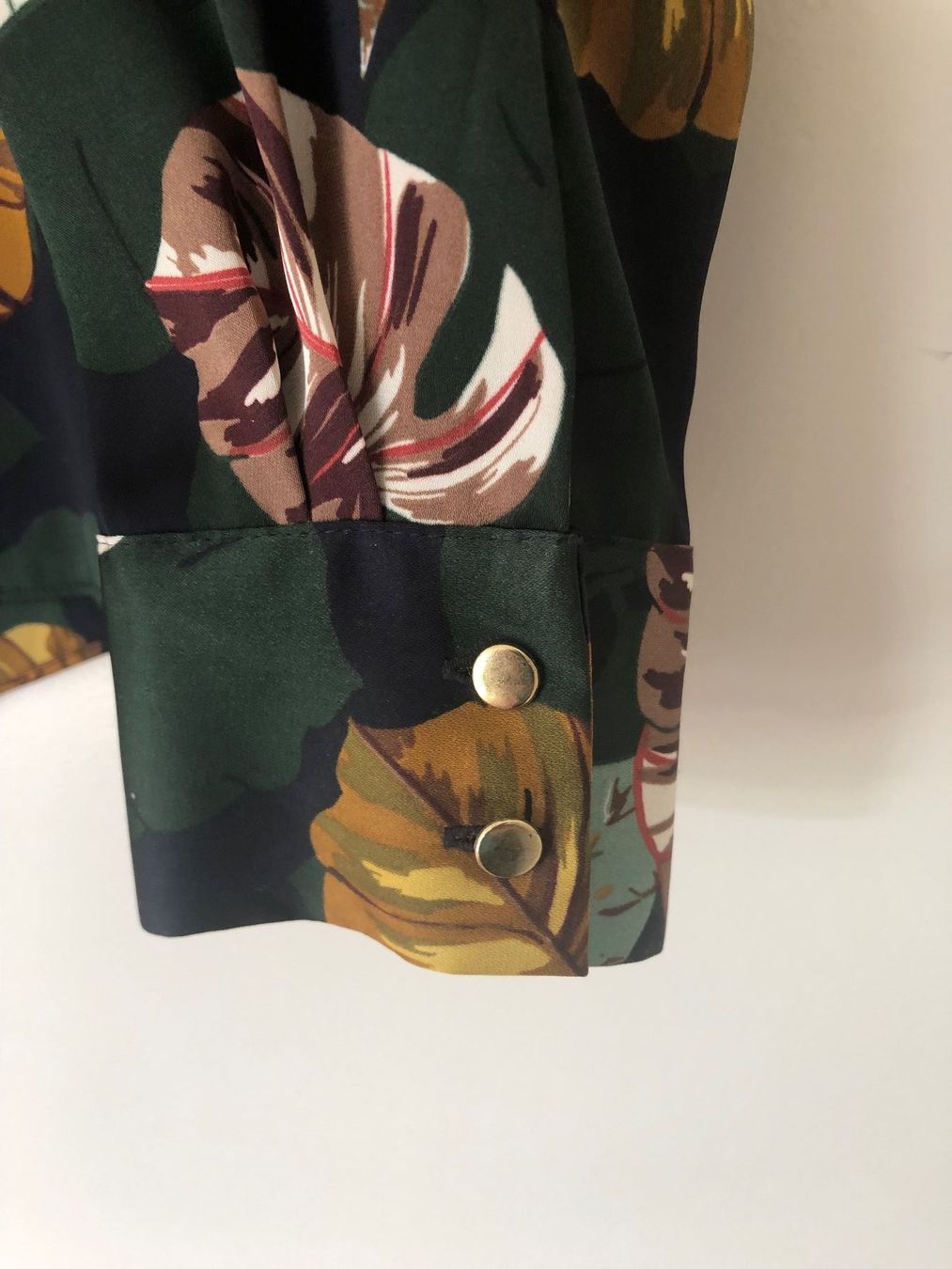 Chemisiers: Bluse M&S dunkelgrün/dunkelblau Motiv – D'occasion à Egg b. Zürich par Nyborg_33 2