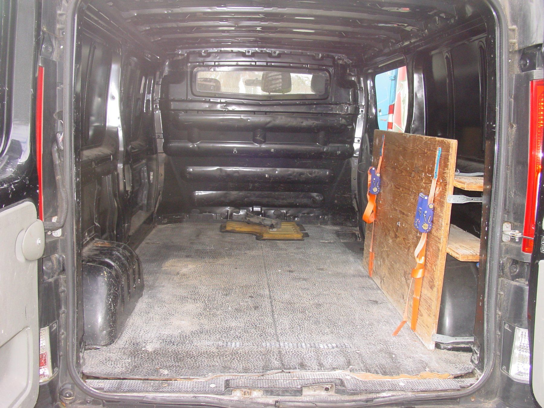 Renault Veicoli commerciali: Renault Trafic Kasten Transporter – Difettoso da Ursenbach venduto da rekruten-shop 2