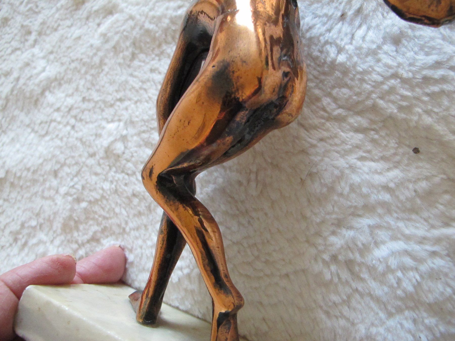 Skulpturen & Statuen: Bronze Skulptur Figur Diskuswerfer Alt ca. 1 Kg Schwer – Gebraucht aus Altnau von LinaAuktion 8