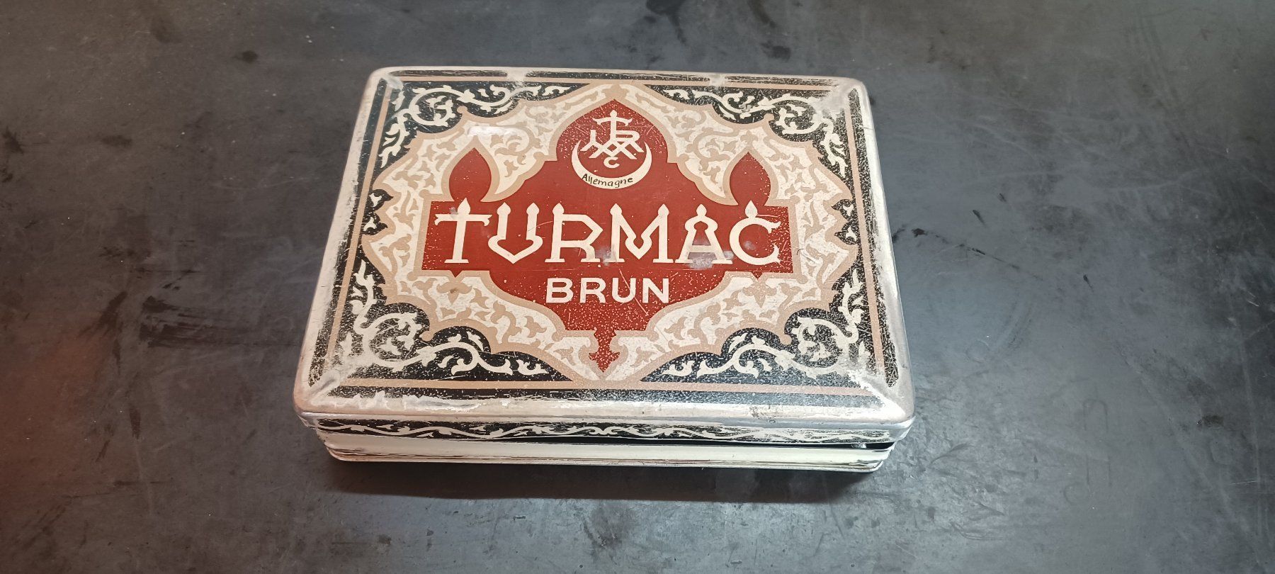 Dosen: Ancienne boite à cigare en métal – Gebraucht aus PRILLY von 55b_nh8l