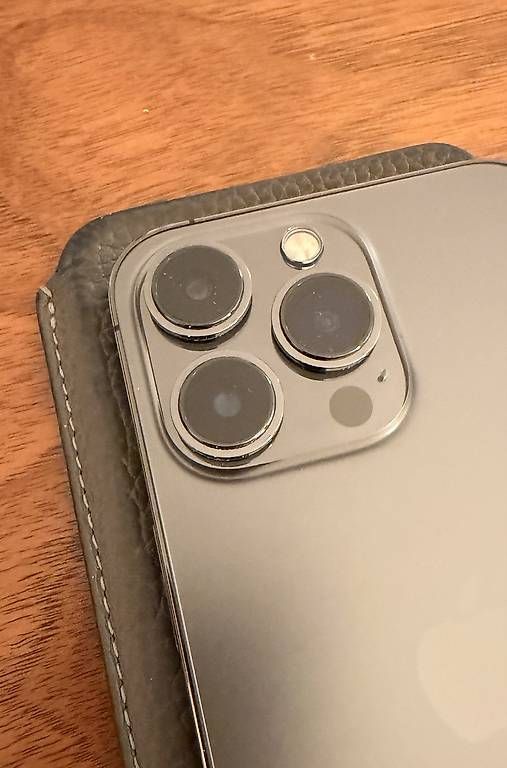 Apple Telefoni cellulari / Smartphones: Apple iPhone 13 Pro 128 GB Graphite – Usato da Uetikon am See venduto da Siebzehn17 3