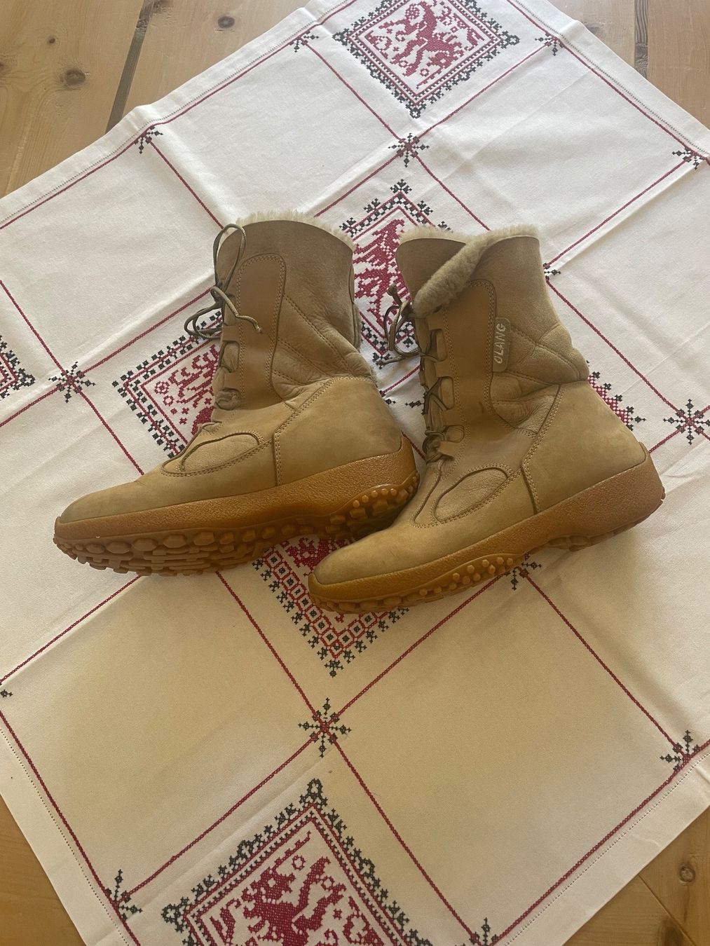 Damenschuhe: Wanderschuhe Damen nr. 40 Olag model Eva – Gebraucht aus Breganzona von Madame65