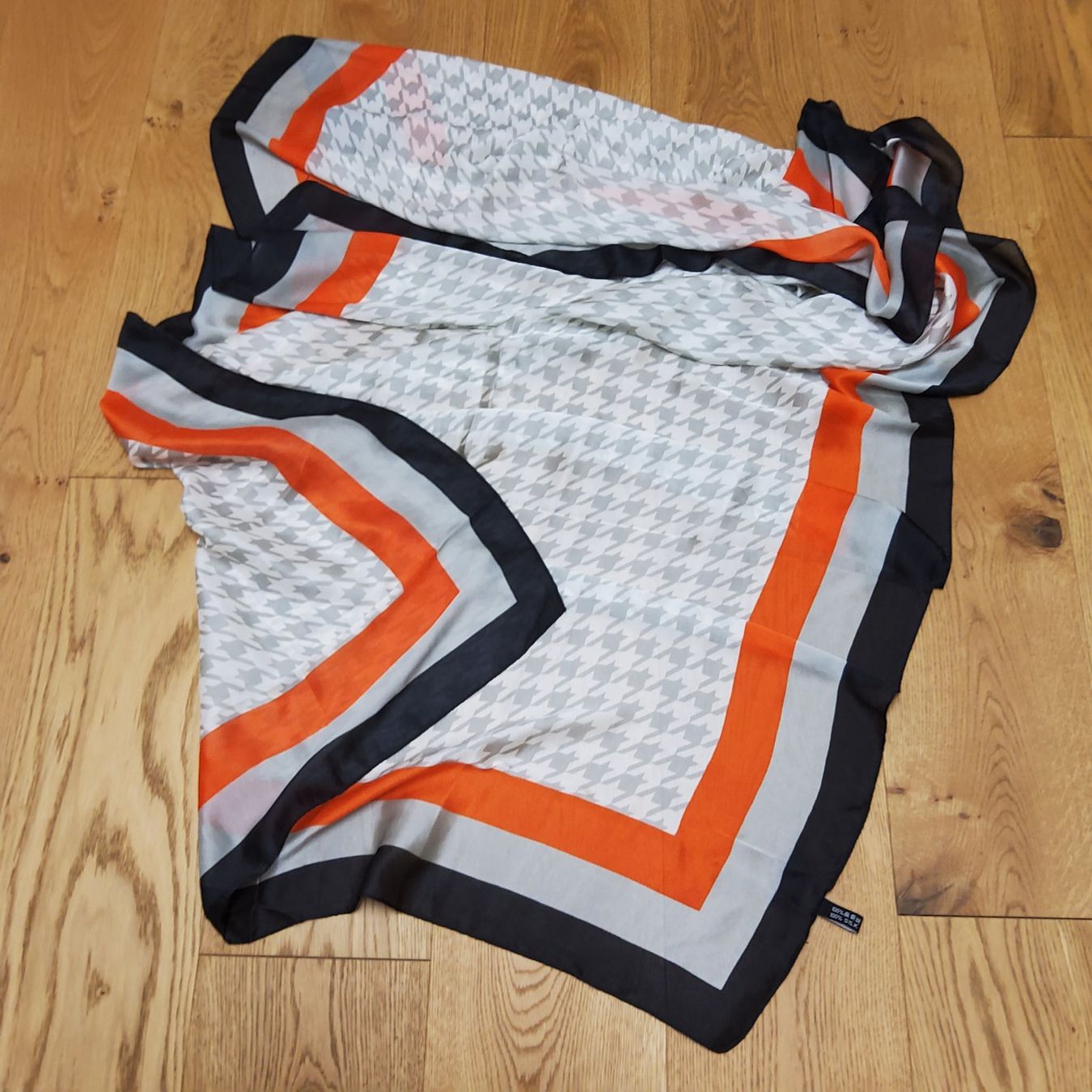 Esprit Lotti di vestiti: Kleiderpacket: Hosen, Schals – Usato da Naters venduto da 3904Naters 7