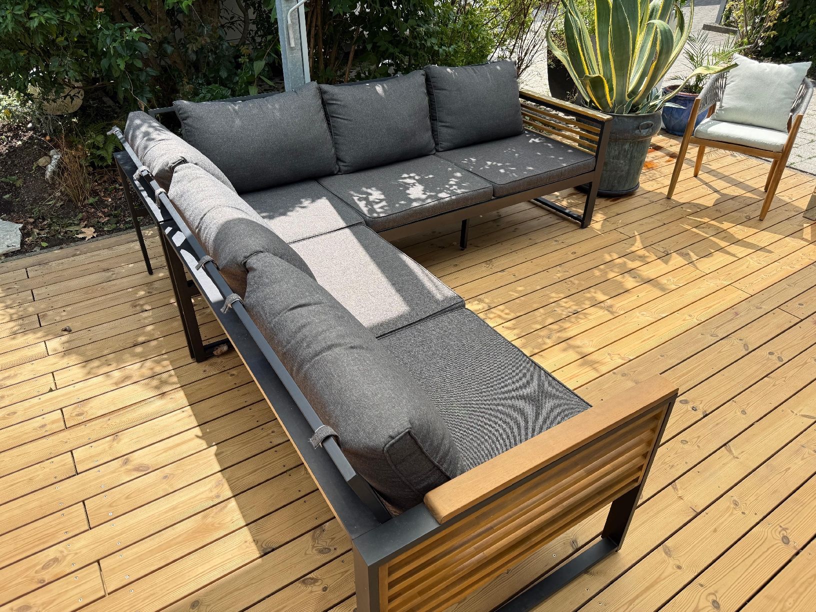 Liegen & Liegestühle: Lounge Gartensofa – Gebraucht aus Winterthur von tim_cl8x 1