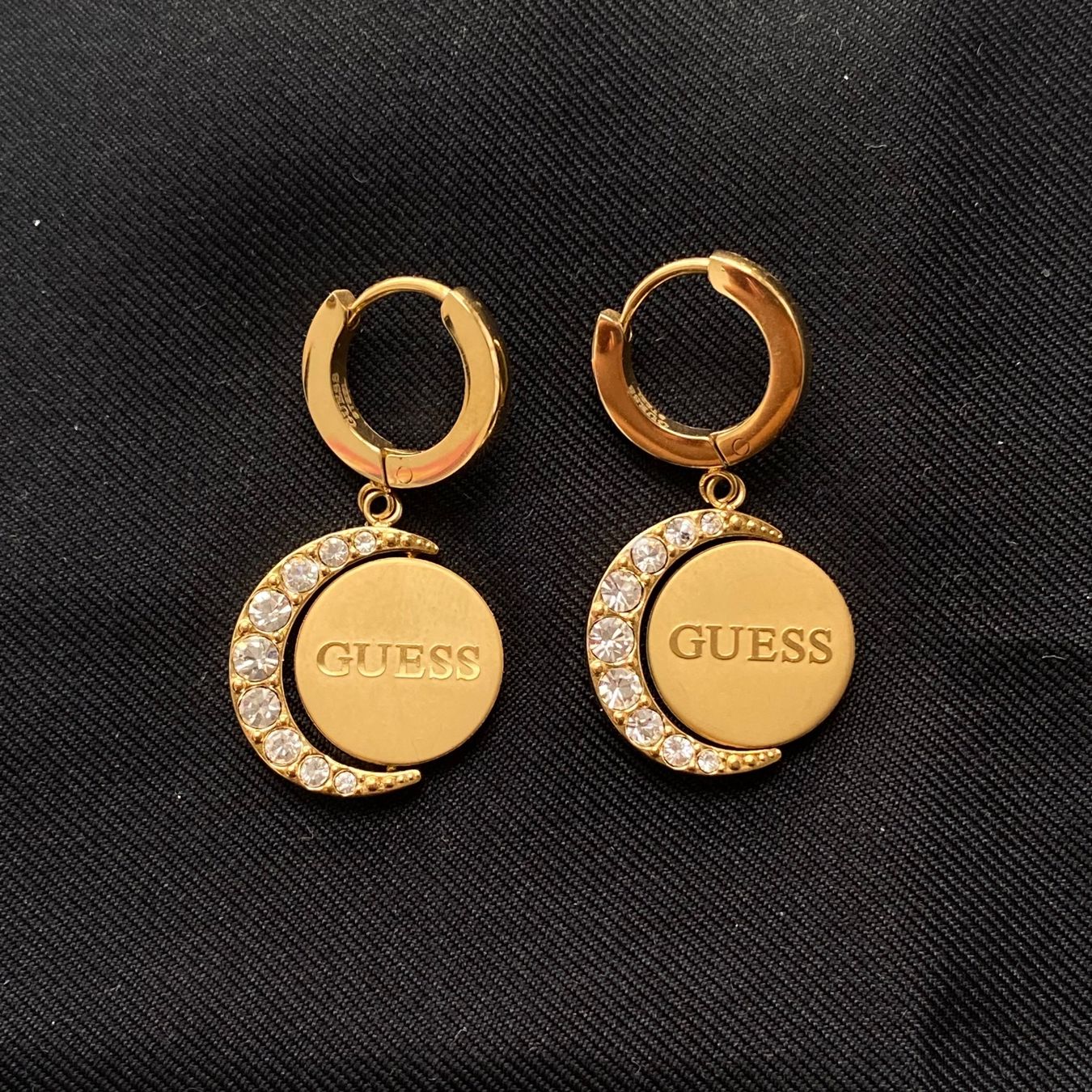 Guess Ohrringe & -stecker: Guess 18KGP Ohrringe NEU – Neu und originalverpackt aus Givisiez von dor_xb9k 2