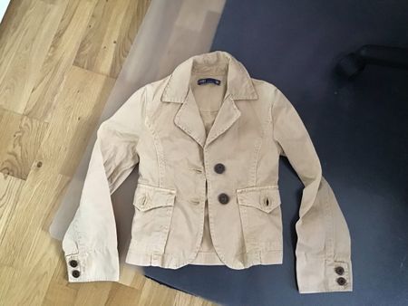 Beige Jacke Gr. 128/140  für den Frühling