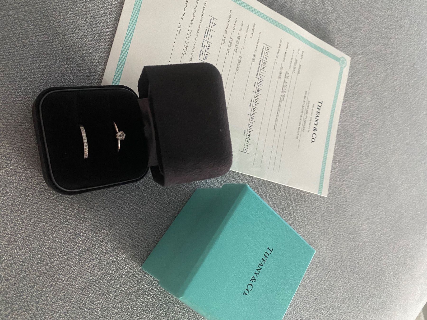 Anelli: Tiffany & Co. Verlobungsring Diamant inkl. Ehering – Usato da Schaffhausen venduto da PPCAM 1