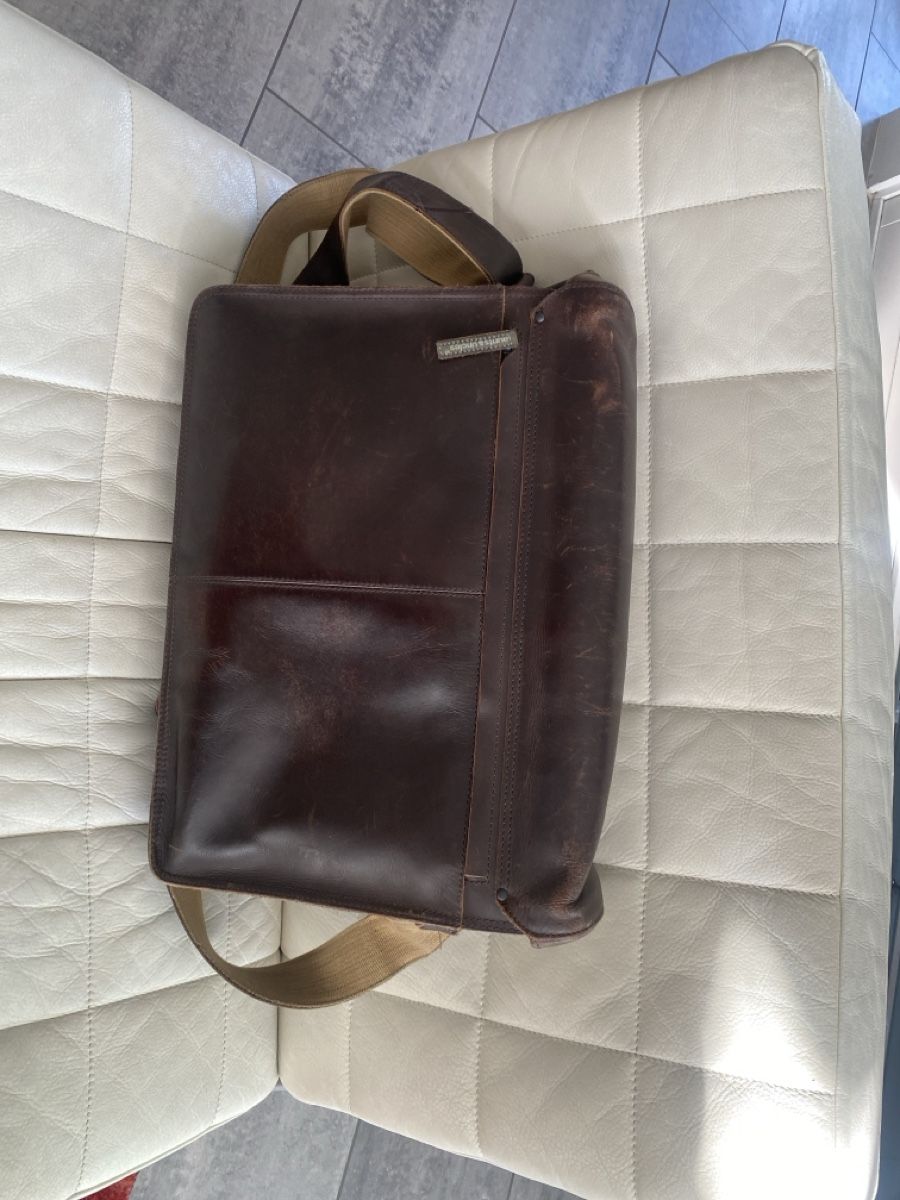 Borse: aunts & uncles ledertasche – Usato da Sargans venduto da Nikelmaker 4