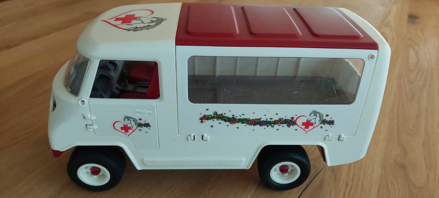 Schleich Giocattoli: Pferde Krankenwagen Schleich – Usato da Hendschiken venduto da Piedi