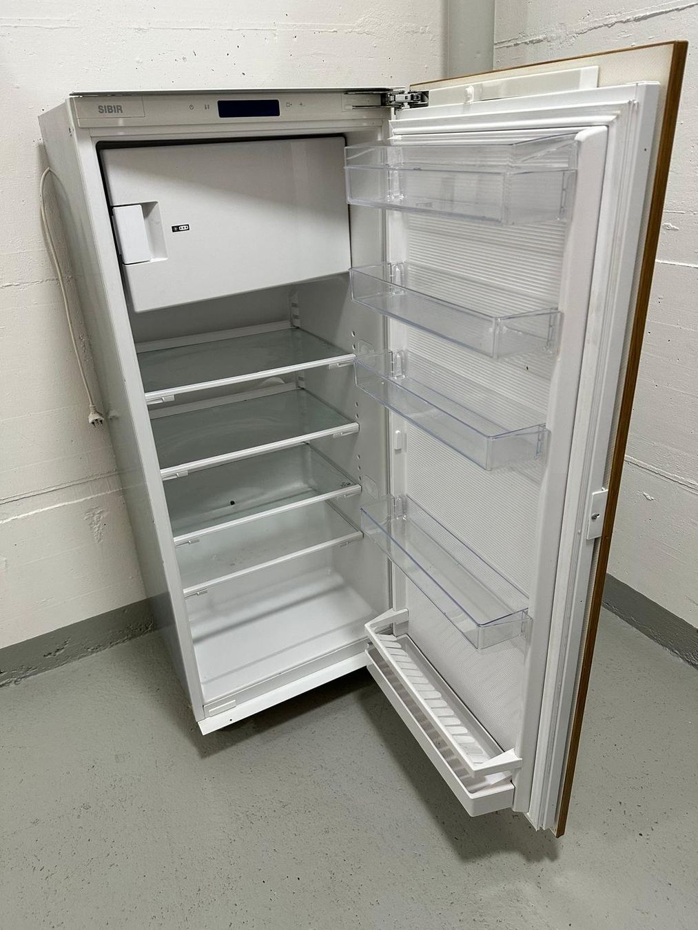 Sibir Kühlschrank: Kühlschrank Einbaukühlschrank SIBIR – Gebraucht aus Spreitenbach von Space_X