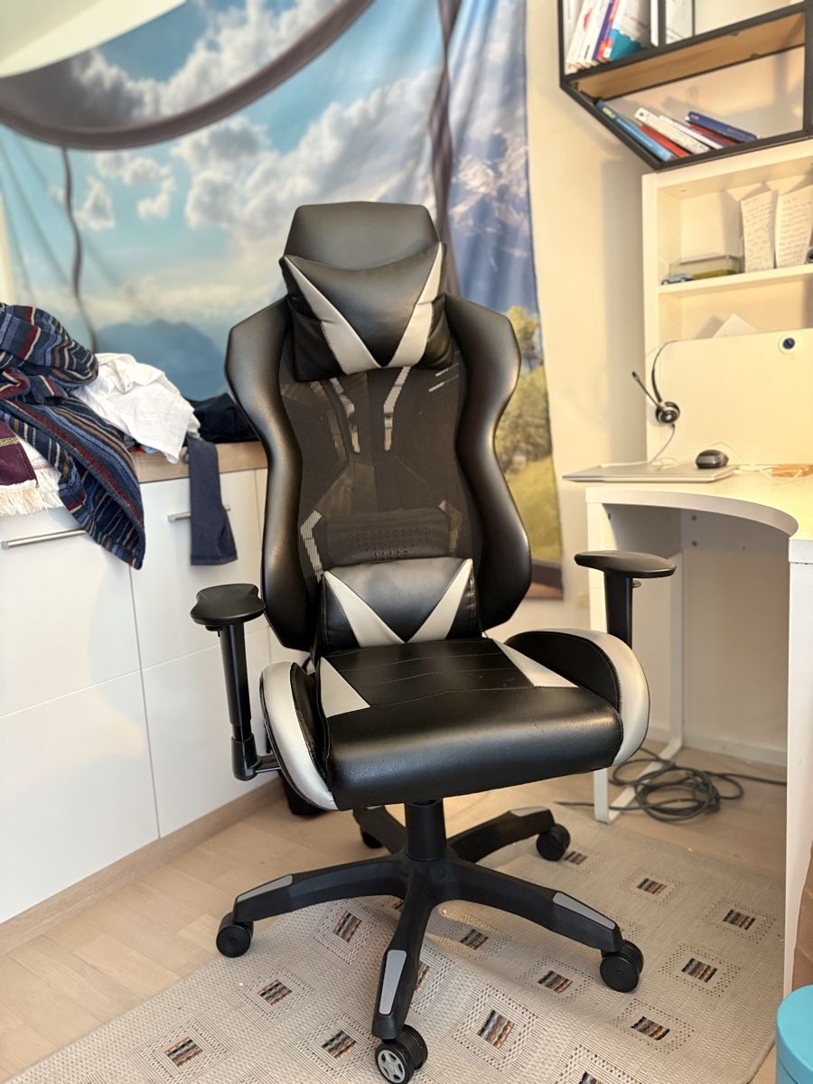 Chaises: Gamingstuhl – D'occasion à Reinach BL par aro_22f6 2