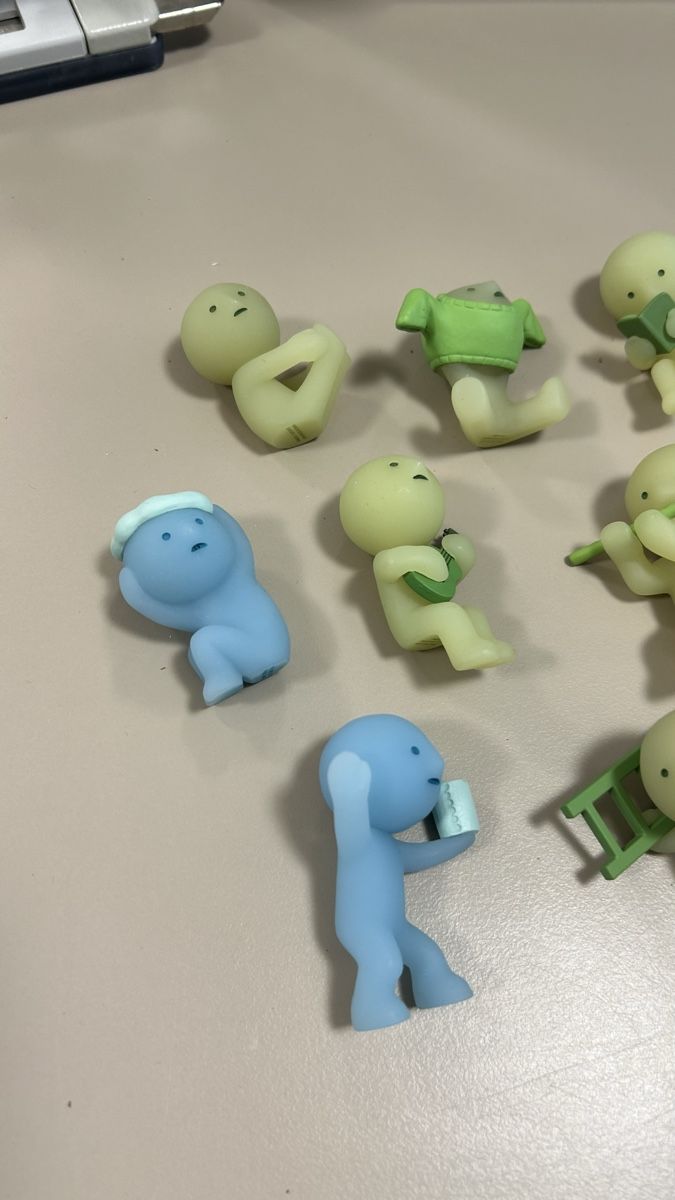 Smiski Figuren: Original SMISKI  – Neu (gemäss Beschreibung) aus Basel von kyra.aegerter 2