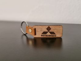 🪵 Holz-Schlüsselanhänger mit Lasergravur MITSUBISHI