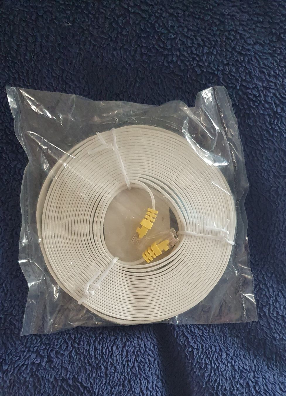 Swisscom Cavi: Swisscom Cable Ethernet 10 m. RJ 45 – Nuovo e nell'imballaggio originale da Erde venduto da zakleblanc 1