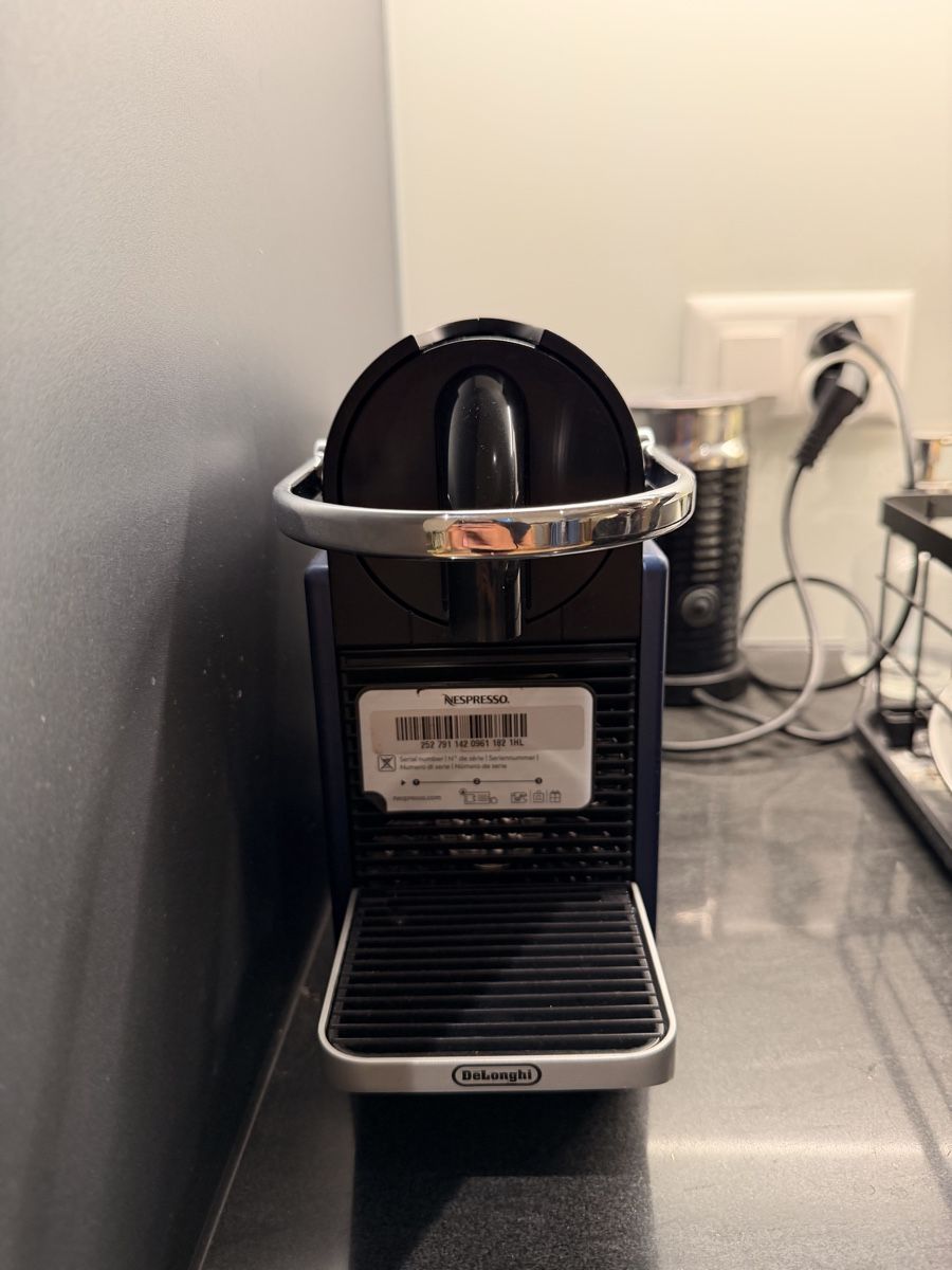 Nespresso Kaffeemaschinen & Espressomaschinen: Nespresso Pixie coffee machine – Neu (gemäss Beschreibung) aus Zürich von mar_h7x7 1
