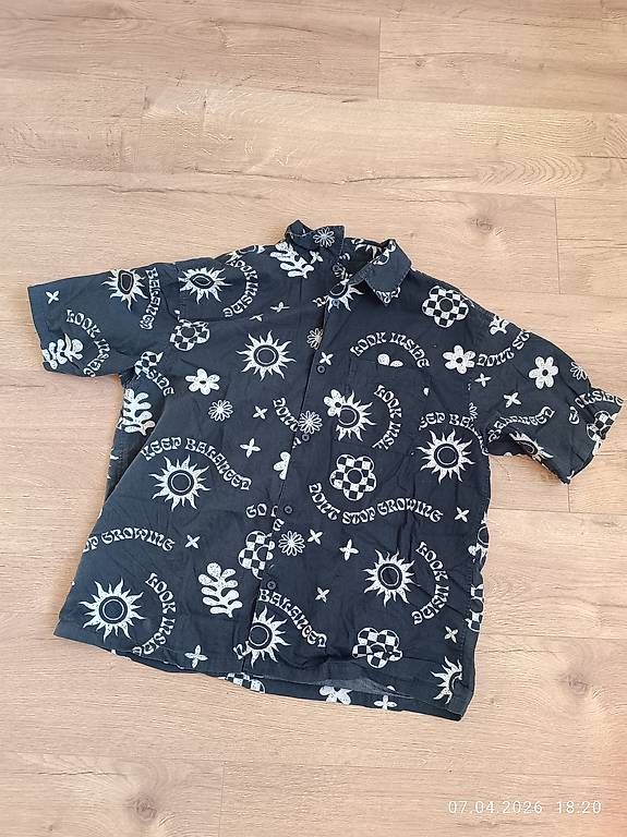 Hemden: Kurzarmhemd mit Print – Gebraucht aus Ilanz von Secnd_hand 1
