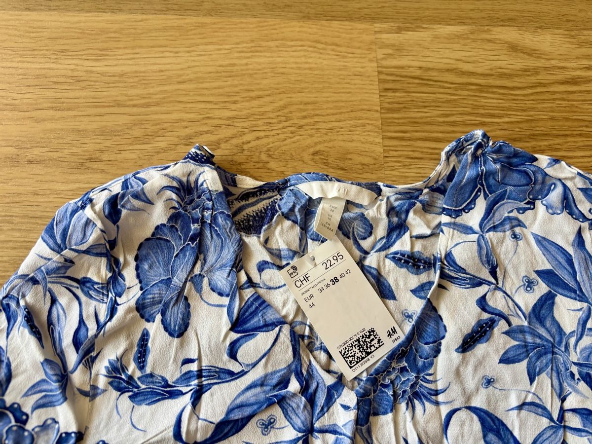 H&M Camicette:  H&M Bluse mit Blumenmuster Neu! – Nuovo (secondo la descrizione) da Baden venduto da Tiffany6878 3