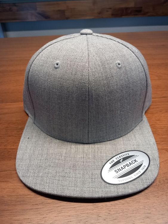 Baseballcap Snapback grey | Kaufen auf Ricardo