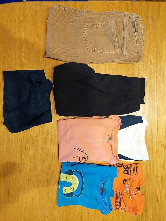 Kleiderpakete & -sets: Jungs Kleiderpacket 122 – Gebraucht aus Gipf-Oberfrick von May_nnr9
