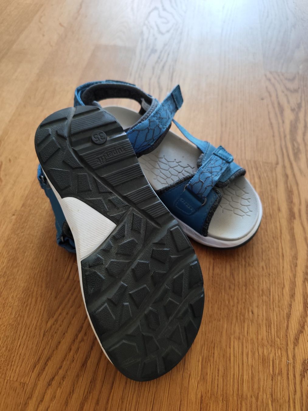Superfit Scarpe da uomo: 2 Paar Superfit Sandalen Gr.35 – Usato da Rain venduto da karinschka01 2
