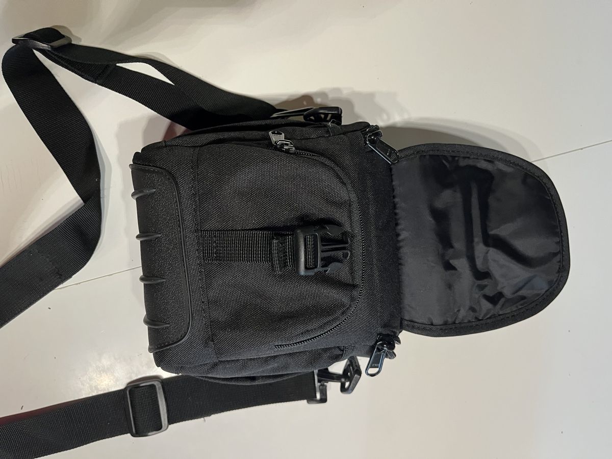 Lowepro Taschen: Lowepro Fototasche klein – Gebraucht aus Naters von sindu80 4