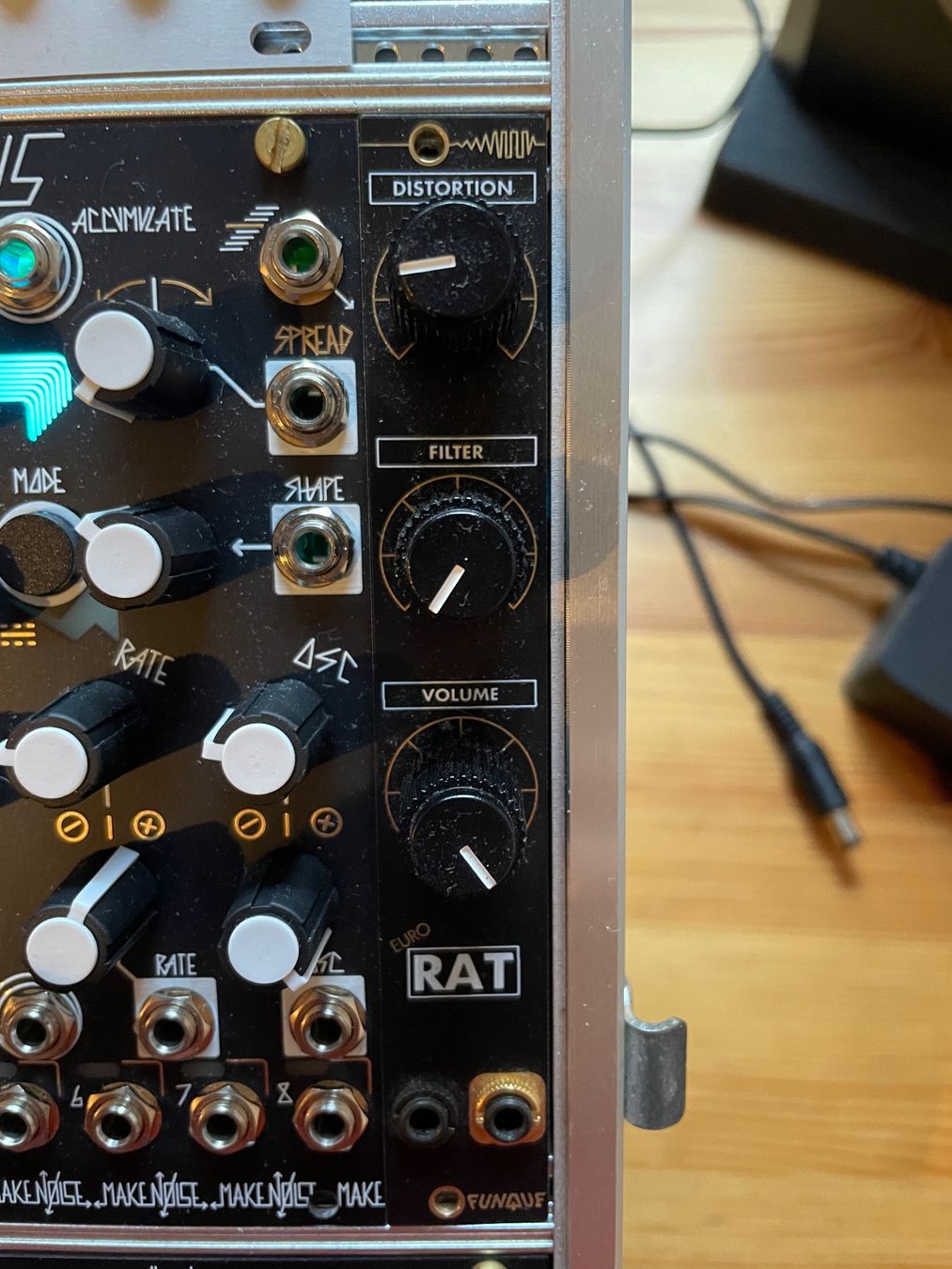 Strumenti musicali: RAT distortion modulaire ( Funque mod ) – Usato da La Neuveville venduto da Sasa_Pikata