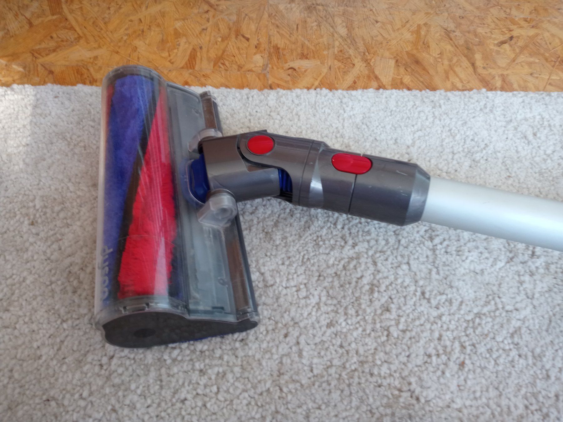 Dyson Aspirateurs & Accessoires: Handstaubsauger Dyson V7 – D'occasion à Prez-vers-Siviriez par Monija70 2