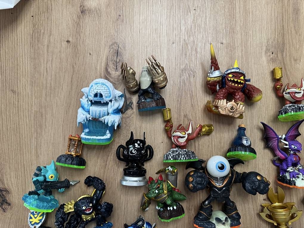 Figuren: Skylanders Figurensammlung – Gebraucht aus Biberist von etesummer 1