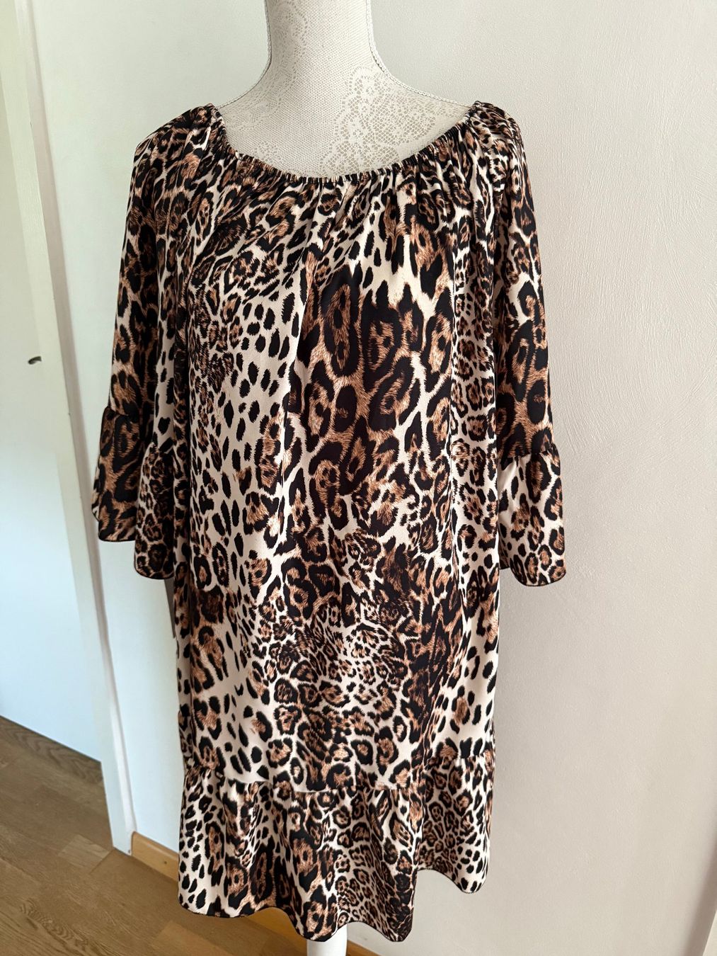 Kleider: Neu Leopardenkleid Tunika gr. 44 – Neu (gemäss Beschreibung) aus Kirchdorf AG von coco123 1