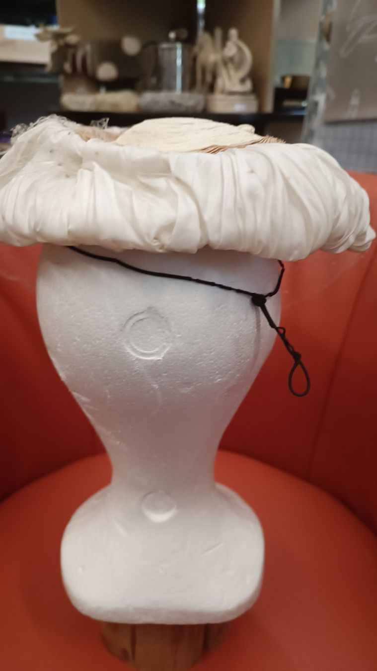 Chapeaux, bonnets & casquettes: 50er Jahre Cocktailhut Gilbert Orcel Paris – D'occasion à Reiden par Zofi-Brocki 4