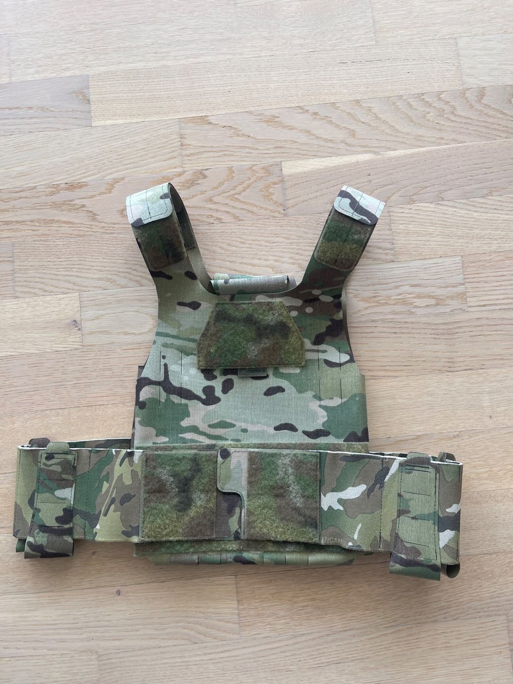 Uniformen: TERRA B® DISCREET PLATE CARRIER – Neu (gemäss Beschreibung) aus Beringen von Nikto