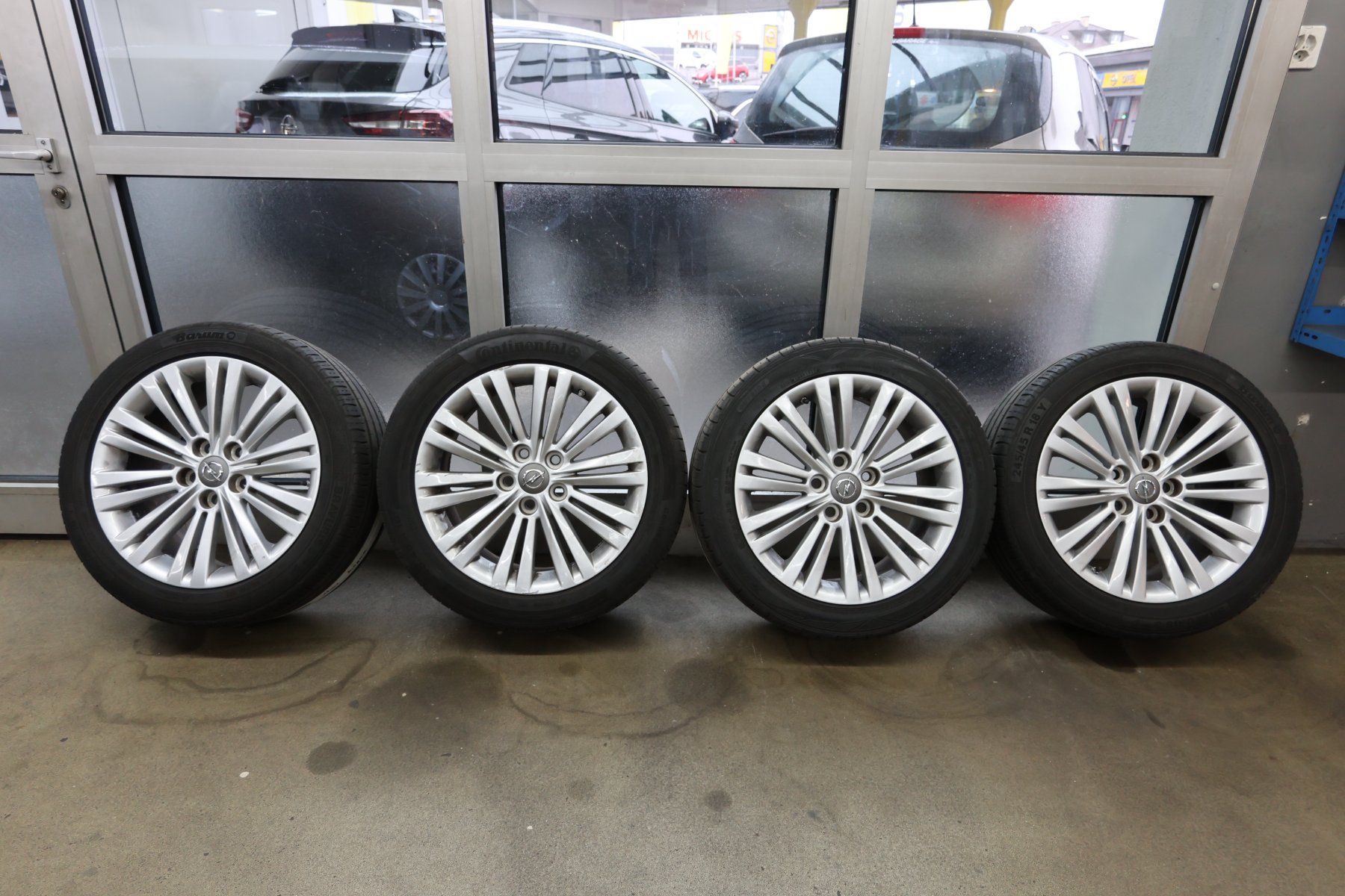 Opel Pneumatici & Ruote complete: Opel Insignia A Original Sommerräder – Usato da Huttwil venduto da gropsuhu