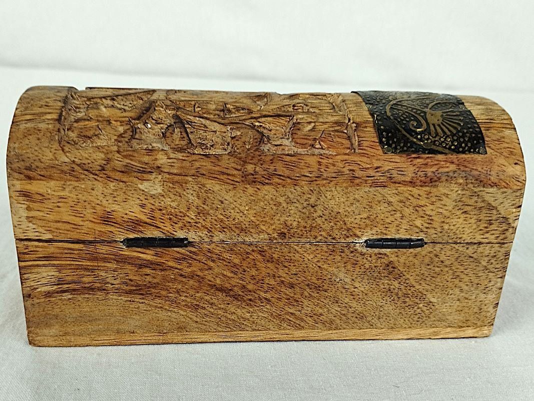 Coffres: Schatztruhe aus Holz – D'occasion à Schübelbach par Restwert_Schubelbach 5