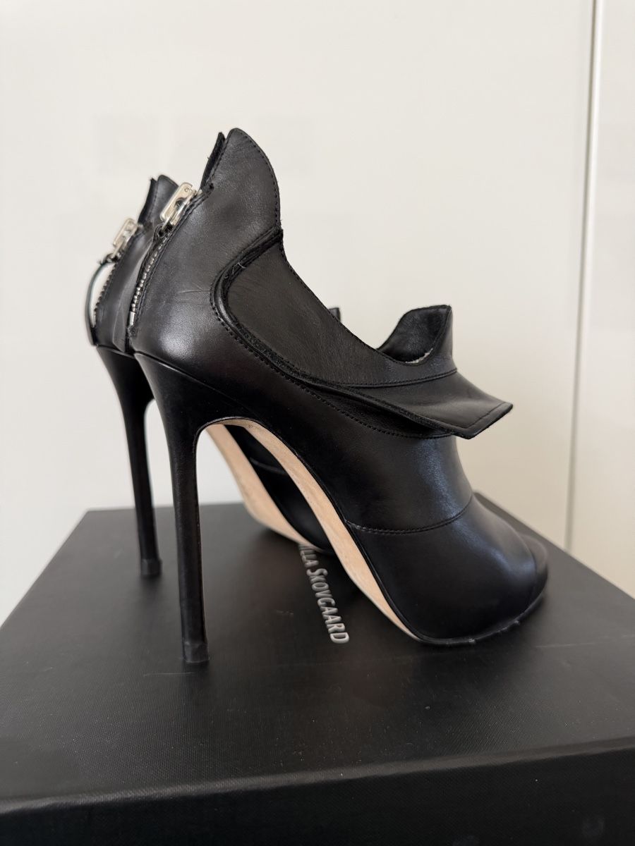 Chaussures femmes: Camilla Skovgaard Pumps 38.5 – D'occasion à Altendorf par ma_am