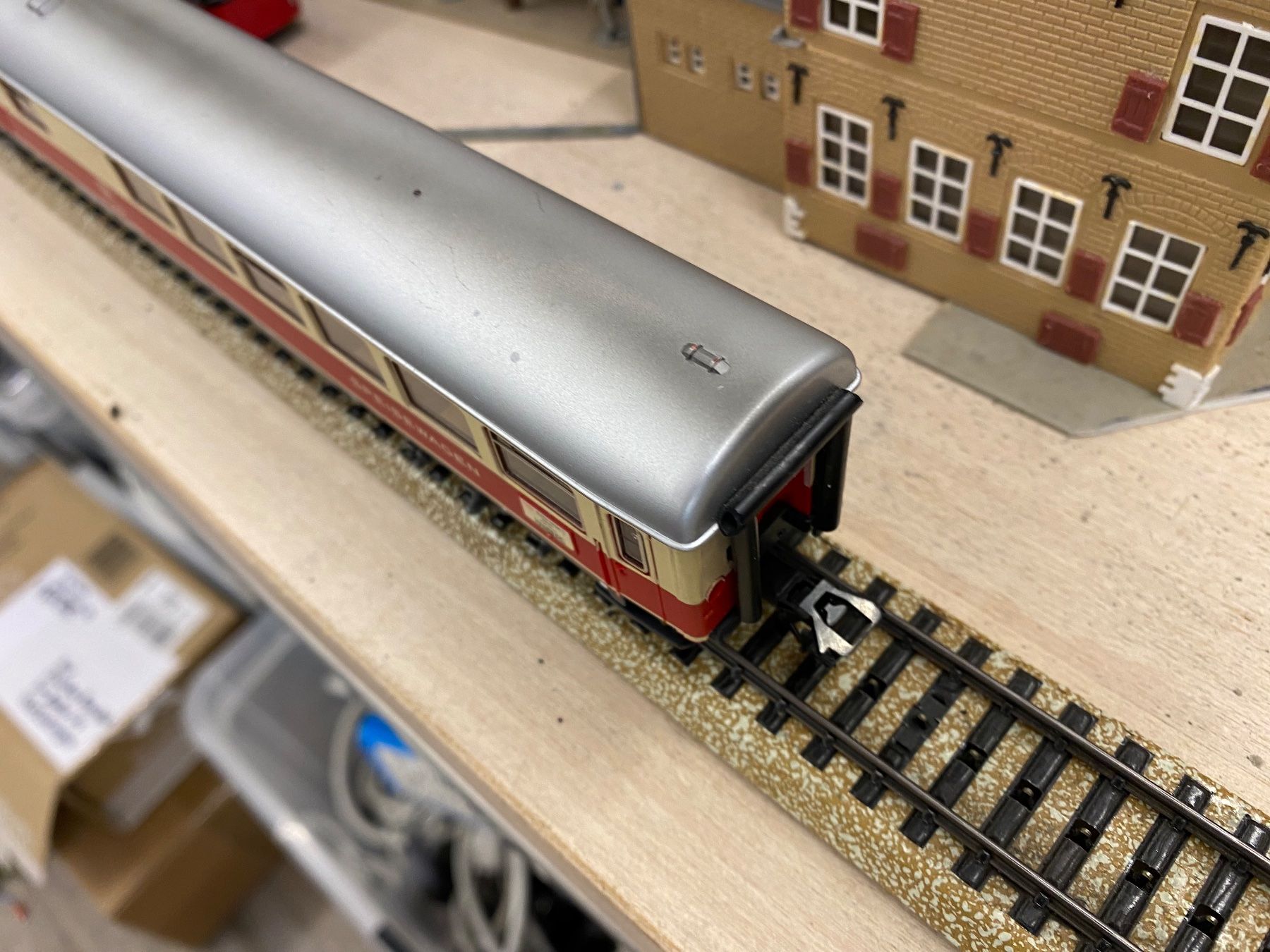 Märklin Modelleisenbahnen: Märklin 3357 DB BR 103 TEE Zug – Gebraucht aus Lupsingen von New-Haven 5