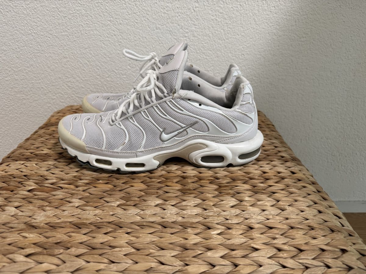 Nike Scarpe da uomo: Nike TN Airmax Plus 46 Weiss – Usato da Allschwil venduto da Rikkerts