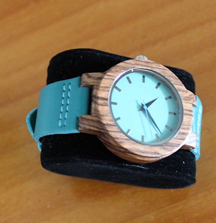Orologi: Holz Armband Uhr – Usato da Locarno venduto da madame-tus-sauds 3