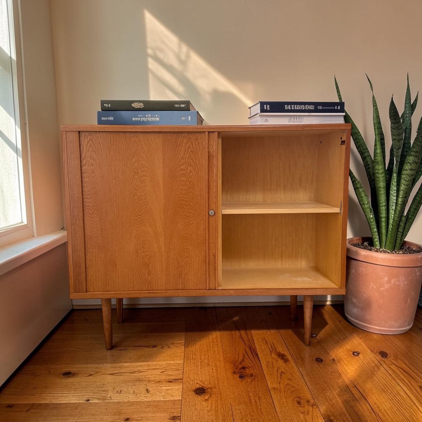 Cassettiere: Mid Century Sideboard mit Tambour-Doors ab 1.00CHF – Usato da basel venduto da vintory.ch 7