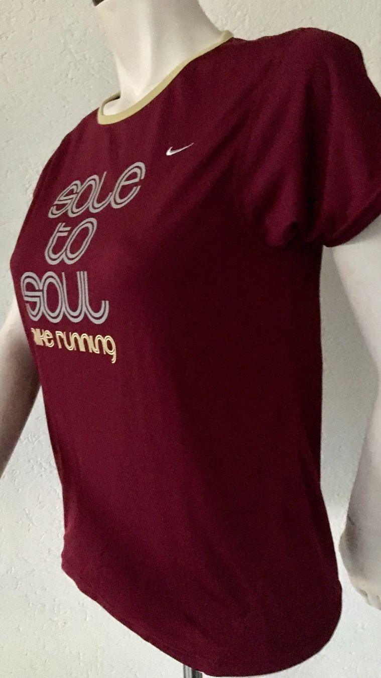 Nike T-Shirts: Laufshirt Nike, Grösse M – Gebraucht aus Wahlen b. Laufen von budo4242 2