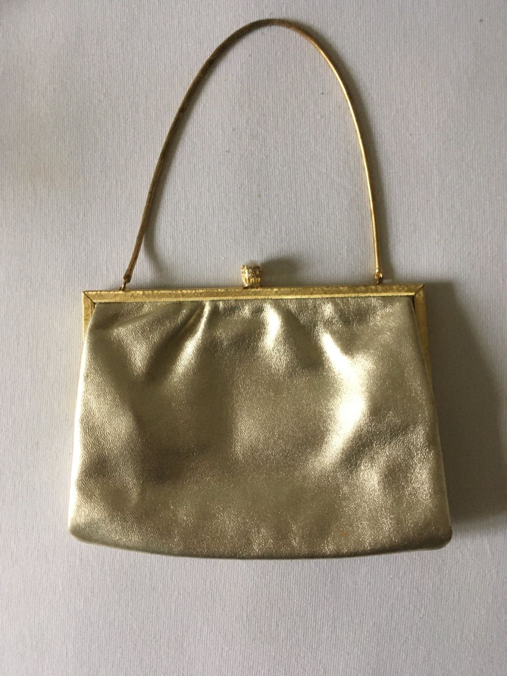 Borse da donna: Goldenes Abendtäschchen – Nuovo (secondo la descrizione) da Lyss venduto da Punktum01 1