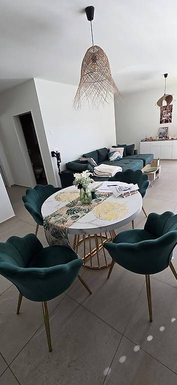 Tables: Esstisch  – D'occasion à Birrwil par pet_r5fz 1