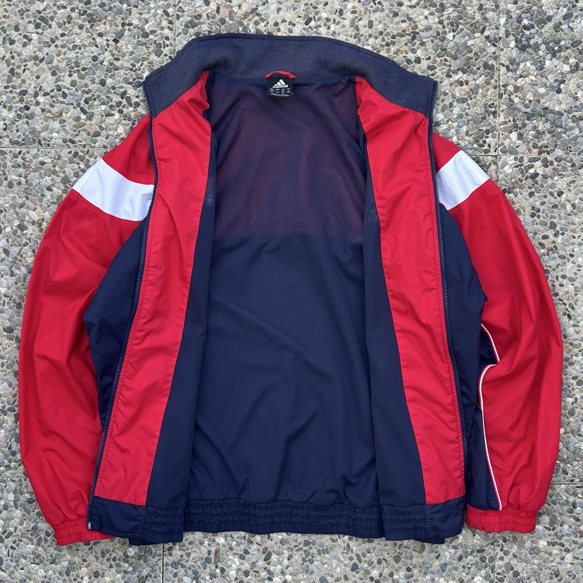 Adidas Jacken: Vintage Adidas red track jacket – Gebraucht aus brent von fukusapes 3