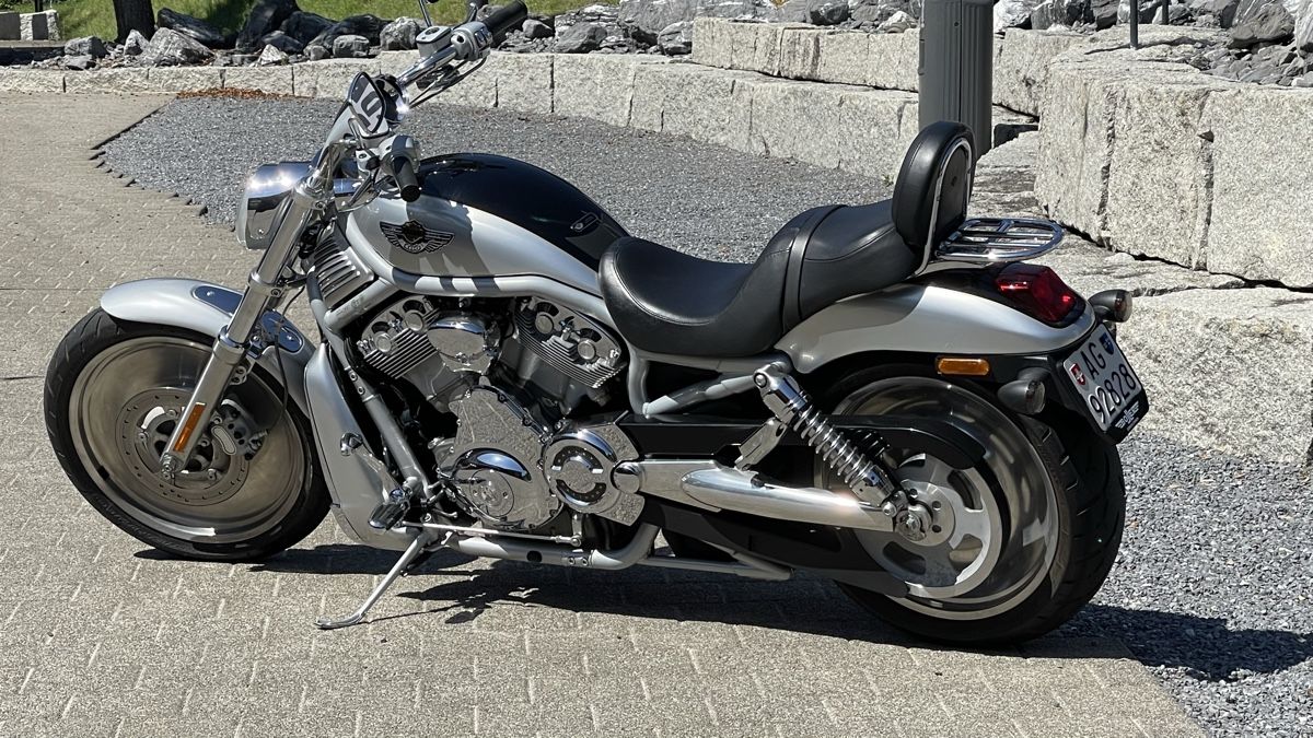 Harley-Davidson Chopper: Harley-Davidson V-Rod Jubiläumsversion – Gebraucht aus Strengelbach von jumbo76 5