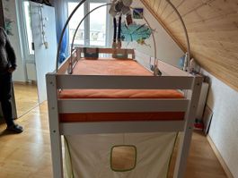 Letto a soppalco per bambini con tenda e materasso!