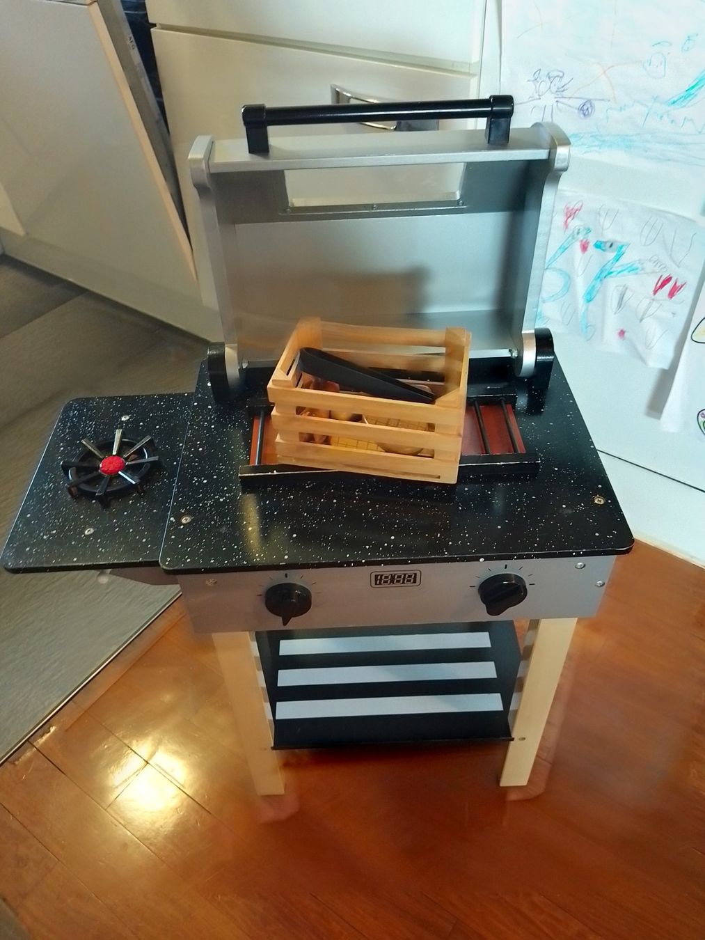 Bea Spielzeuge: Kindergrill aus Holz – Gebraucht aus Wald ZH von gabriela1 3