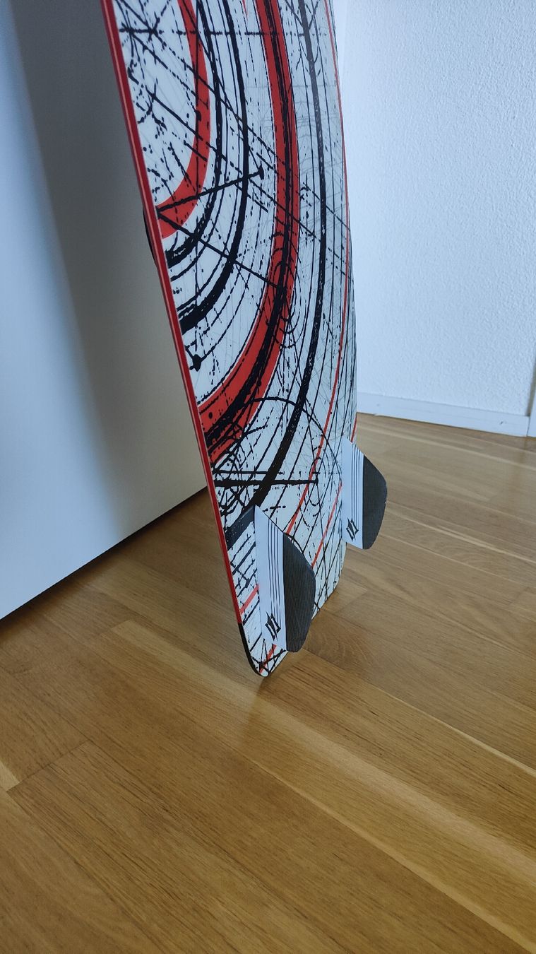 Naish Aquilone: naish haze freeride kiteboard mit bindung 132/39 – Usato da Liestal venduto da Maski11 5