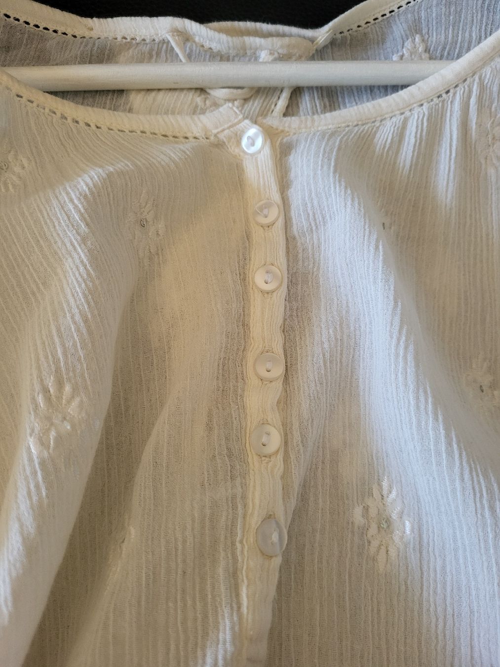 Blusen: Blouse écrue en gaze de coton brodée, sans marque -  – Gebraucht aus Aproz (Nendaz) von mar_zxm9 2